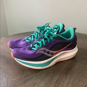 Women’s Saucony Endorphin Speed 2 Sz 9-1/2